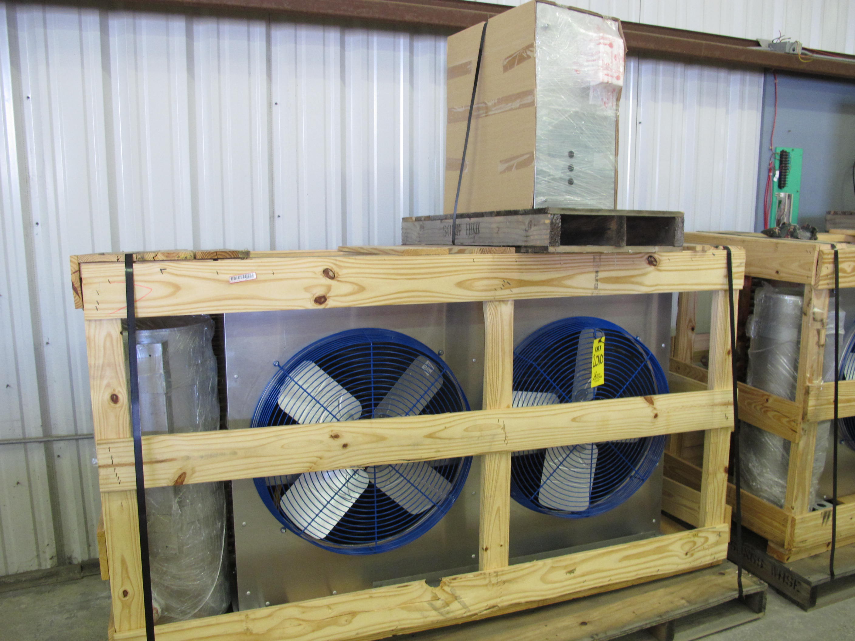 COOLER, DIRECT DRIVE DRY KIND, MODEL HCDC-12. EDPAC, COMPLETE PACKAGE. INCLUDES: WATER PUMP, CONTROL PANEL, FAN CYCLE CONTROLS, AND EXPANSION TANK. (W-44) LOADING & HANDLING FEE $25-